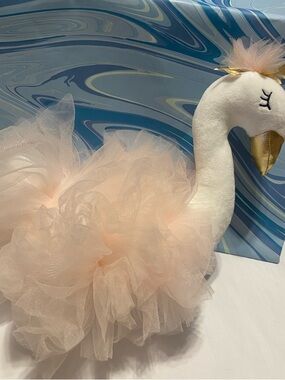 F.A.O. Schwarz Plush Swan Blush/pink Tulle Skirt